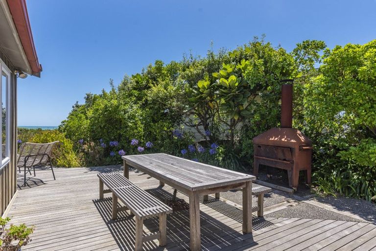 Photo of property in 23 Rodney Avenue, Te Horo Beach, Otaki, 5581