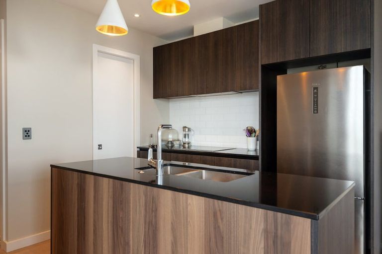 Photo of property in 302/28 Killarney Street, Takapuna, Auckland, 0622