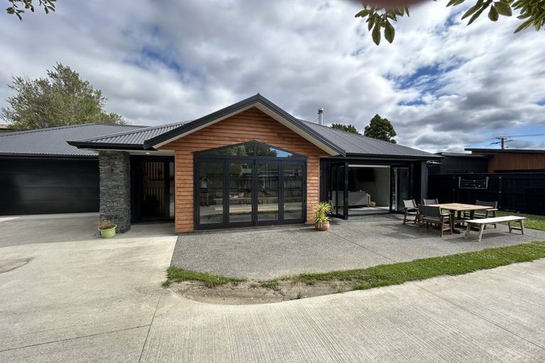 Photo of property in 21a Murray Street, Wallaceville, Upper Hutt, 5018