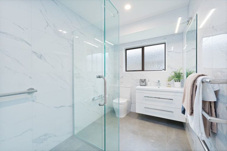 Photo of property in 59a View Road, Henderson, Auckland, 0612