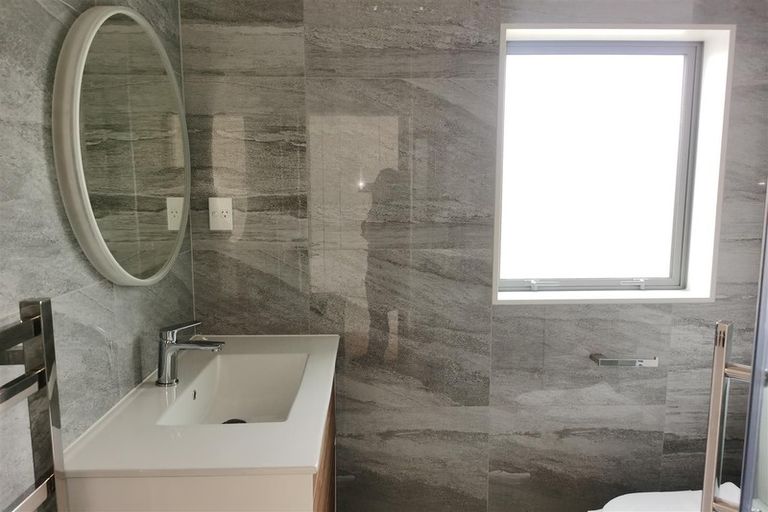 Photo of property in 6 Fredrick Hanson Road, Papakura, 2110