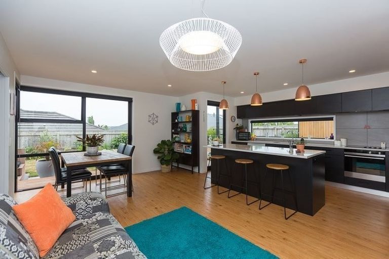 Photo of property in 2 Roy Johns Way, Bell Block, New Plymouth, 4312