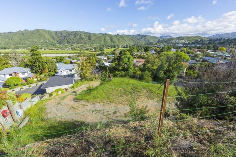 Photo of property in 5 Mccarthy Grove, Clouston Park, Upper Hutt, 5018