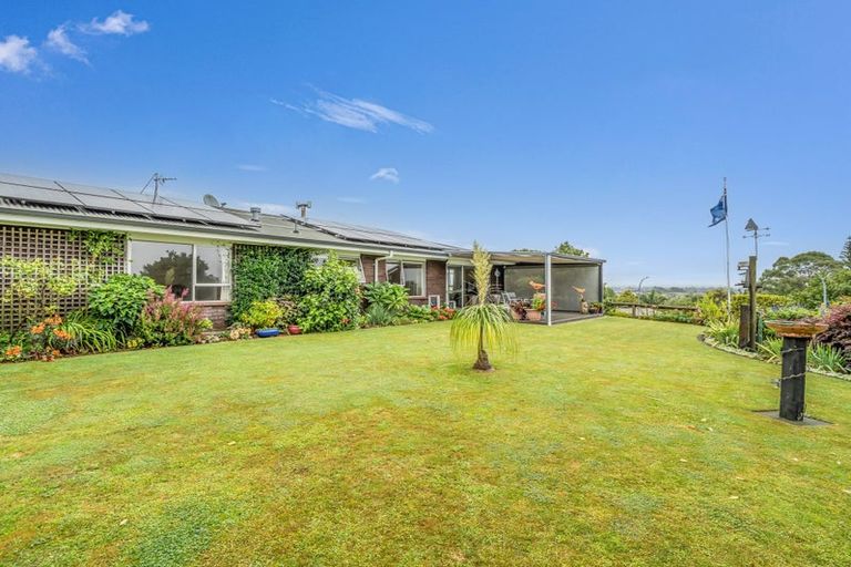 Photo of property in 2 Tautara Place, Ohauiti, Tauranga, 3112