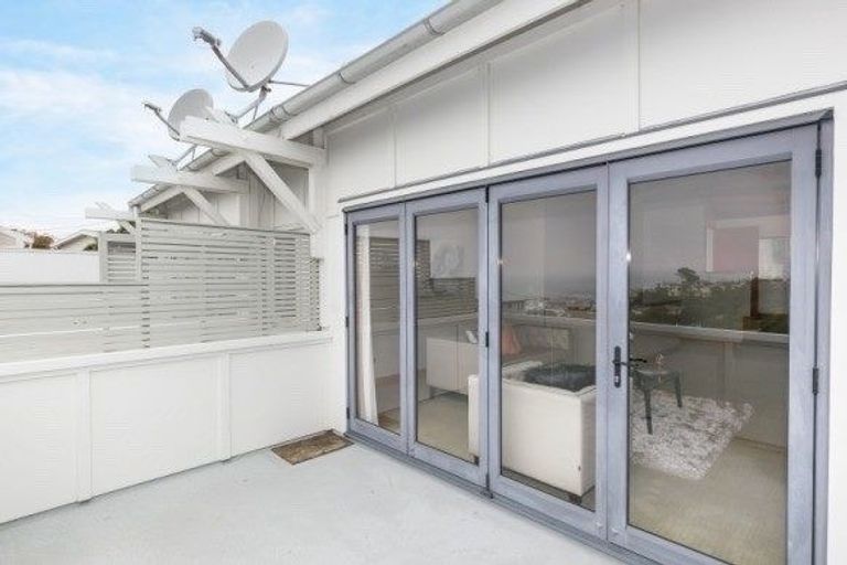 Photo of property in 30b Connaught Terrace, Brooklyn, Wellington, 6021