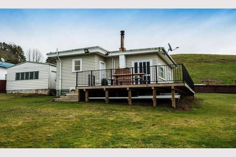 Photo of property in 15 Hukaroa Road, Raetihi, 4632