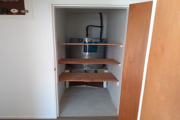 Photo of property in 1/192 Onepu Road, Lyall Bay, Wellington, 6022