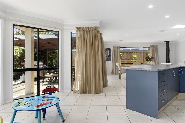 Photo of property in 8 La Colina Place, Bethlehem, Tauranga, 3110