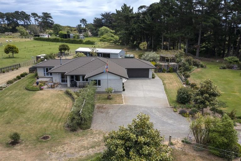 Photo of property in 485 Waitarere Beach Road, Waitarere, Levin, 5574