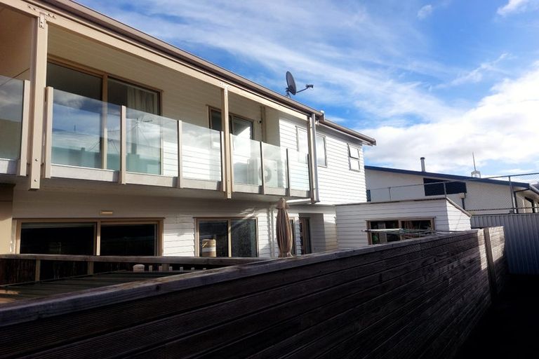 Photo of property in 14 Latimer Way, Petone, Lower Hutt, 5012