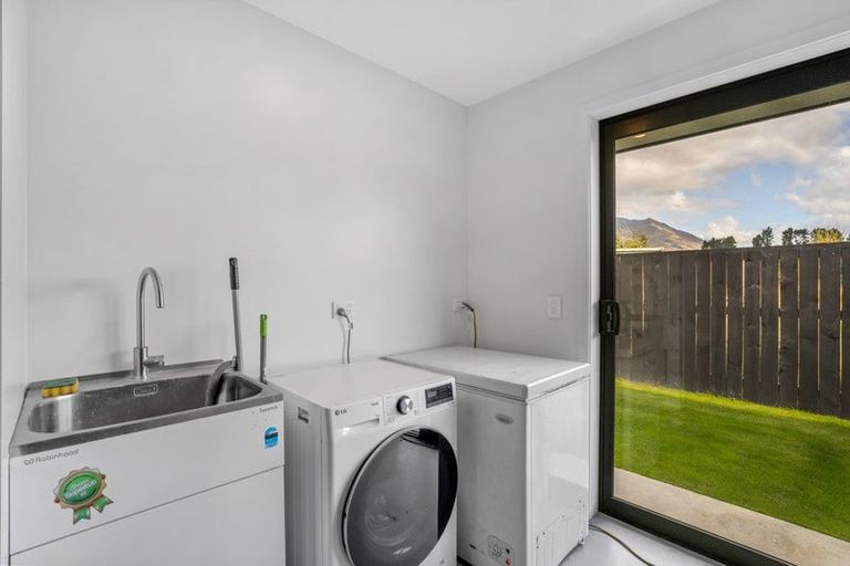 Photo of property in 11 Walter Place, Glenorchy, 9372