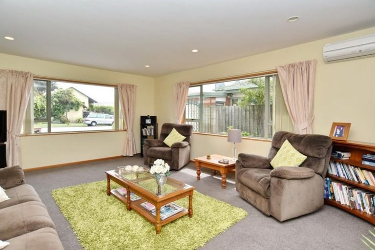 Photo of property in 2/14 Aston Drive, Waimairi Beach, Christchurch, 8083