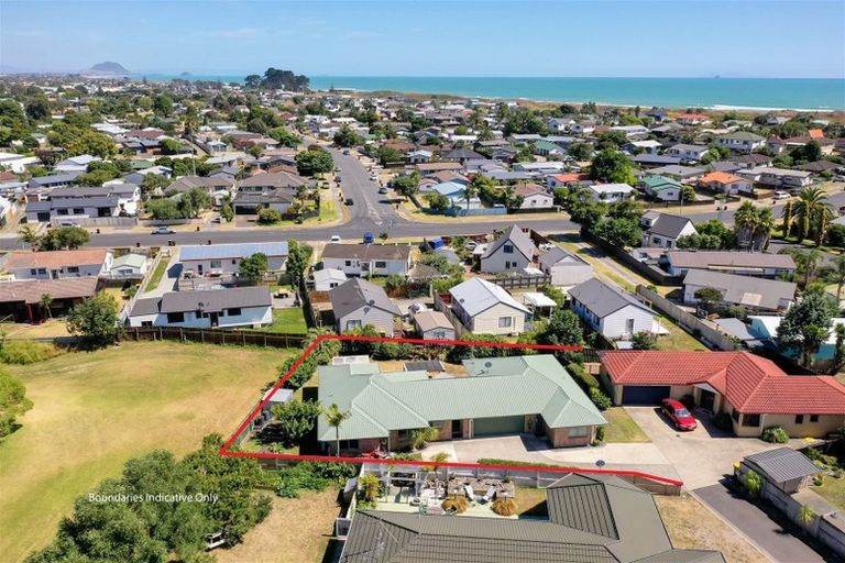 Photo of property in 12 Karia Grove, Papamoa Beach, Papamoa, 3118