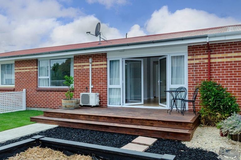 Photo of property in 3/29 Heywood Terrace, Richmond, Christchurch, 8013