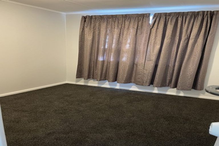 Photo of property in 2/7 Dennis Road, Papatoetoe, Auckland, 2025