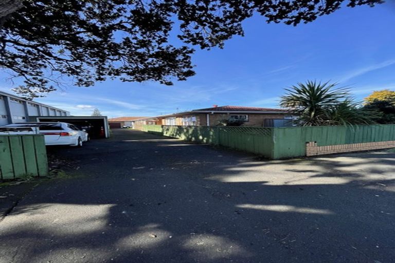 Photo of property in 1/32 Wallace Road, Papatoetoe, Auckland, 2025