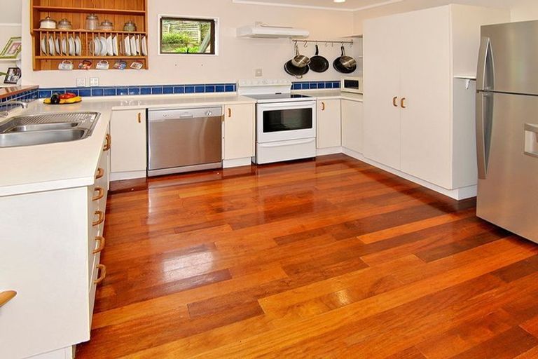 Photo of property in 86a Woodland Road, Johnsonville, Wellington, 6037