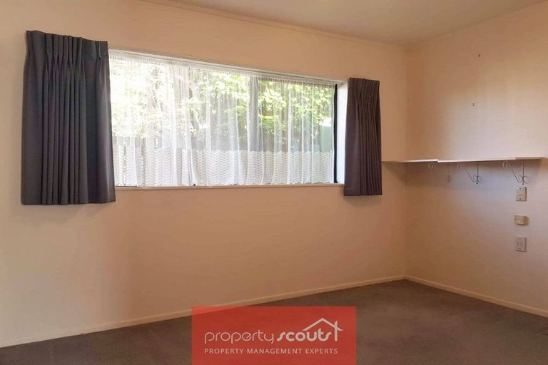 Photo of property in 48 Truby King Street, Merrilands, New Plymouth, 4312