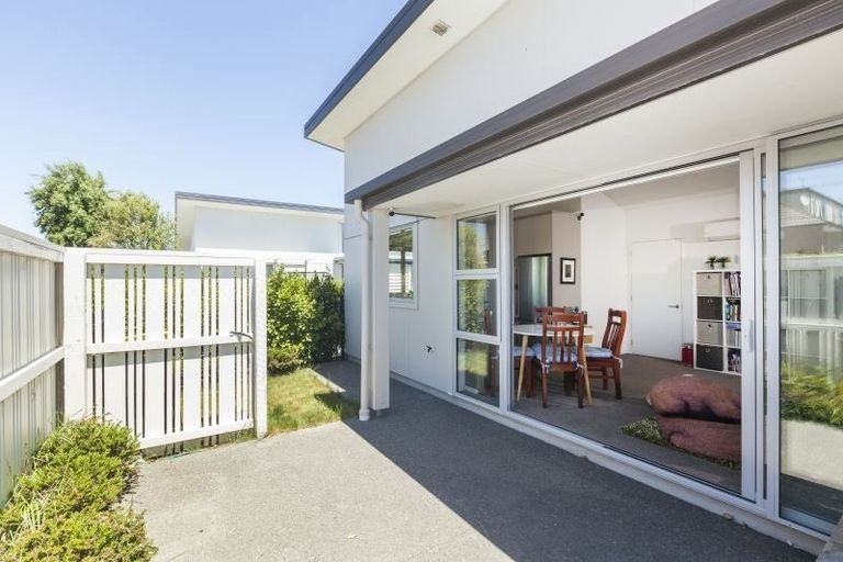 Photo of property in 6/95 Packe Street, Edgeware, Christchurch, 8013