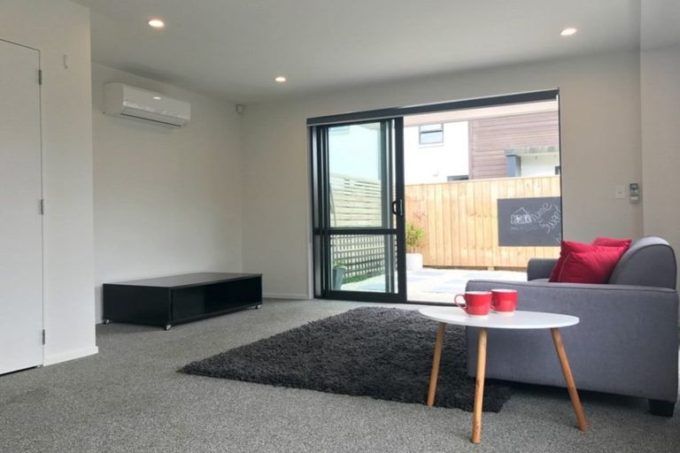 Photo of property in 41 Carder Court, Hobsonville, Auckland, 0618