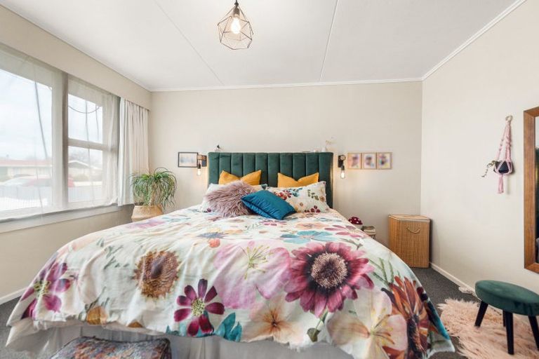 Photo of property in 105 Robertson Street, Gore, 9710