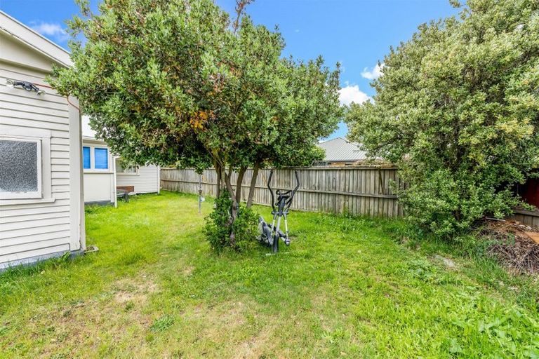 Photo of property in 12 Owens Terrace, Upper Riccarton, Christchurch, 8041