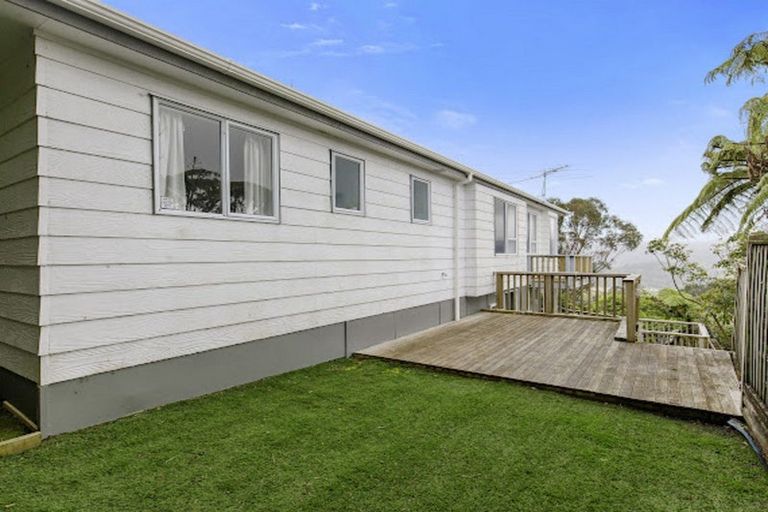 Photo of property in 2/259 Major Drive, Kelson, Lower Hutt, 5010