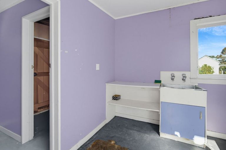 Photo of property in 10 Williams Street, Otane, 4202