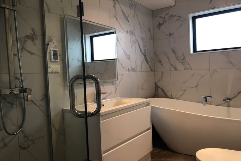 Photo of property in 8 Turret Lane, Hobsonville, Auckland, 0616