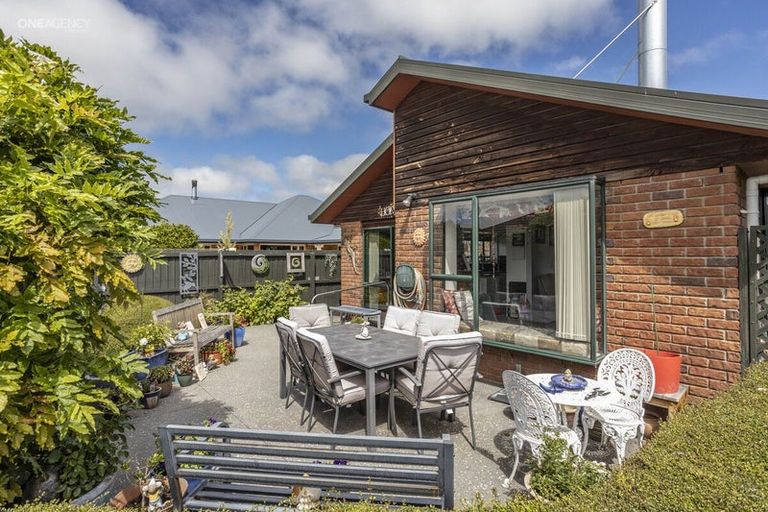 Photo of property in 16 Matthews Street, Kaiapoi, 7630