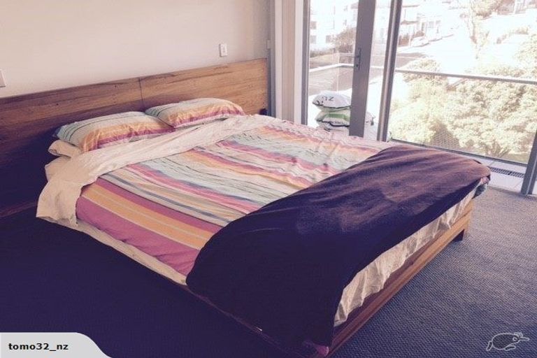 Photo of property in Montreaux Apartments, 5e/164 The Terrace, Wellington Central, Wellington, 6011
