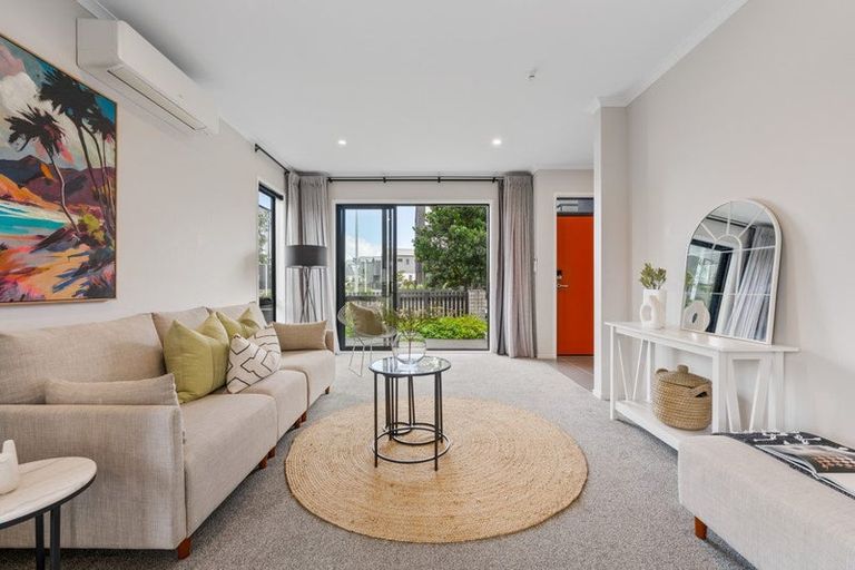 Photo of property in 62 Nugget Avenue, Hobsonville, Auckland, 0616