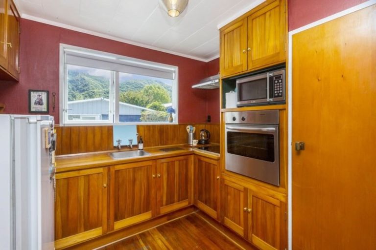 Photo of property in 88 Pasadena Crescent, Totara Park, Upper Hutt, 5018