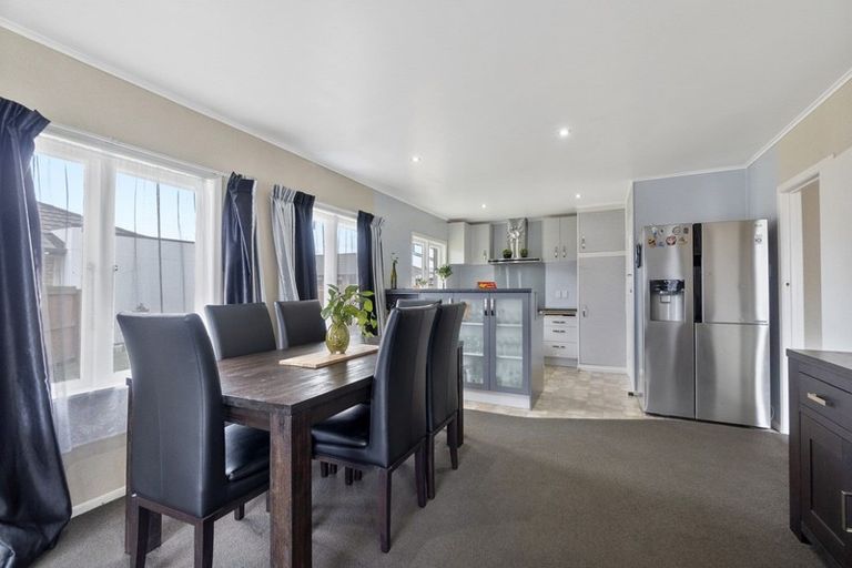 Photo of property in 22 Fenwick Crescent, Hillcrest, Hamilton, 3216