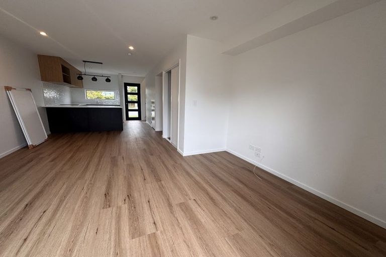 Photo of property in 4 Valiant Street, Mangere, Auckland, 2022