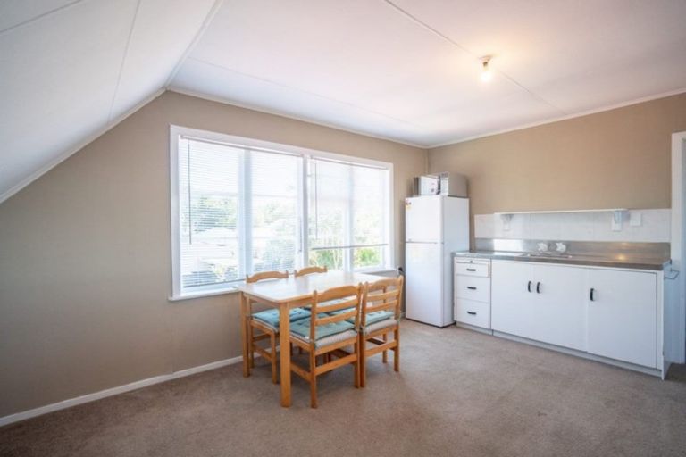 Photo of property in 28 Oxford Street, Hokowhitu, Palmerston North, 4410