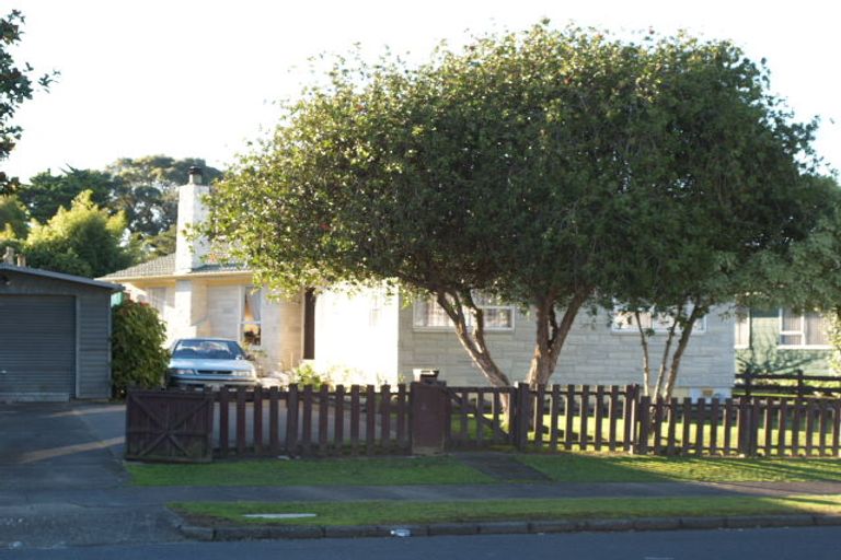 Photo of property in 64 Mckinstry Avenue, Mangere East, Auckland, 2024