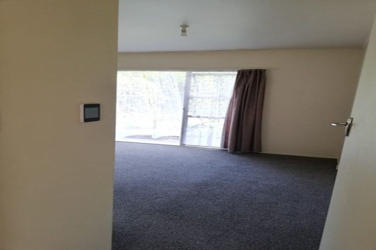 Photo of property in 31 Lynden Avenue, Hillcrest, Auckland, 0627