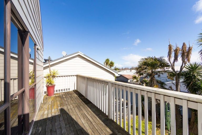 Photo of property in 653 Marine Parade, Napier South, Napier, 4110