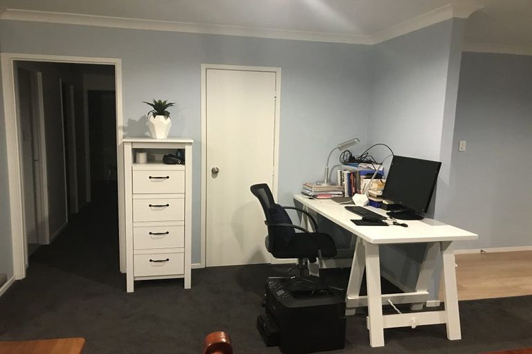 Photo of property in 3 West Harbour Drive, West Harbour, Auckland, 0618