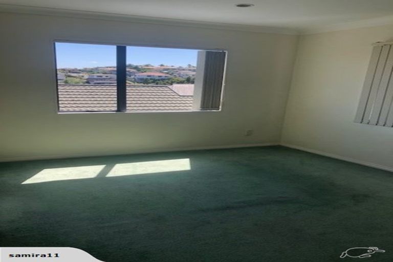 Photo of property in 25 The Enclave, Totara Heights, Auckland, 2105