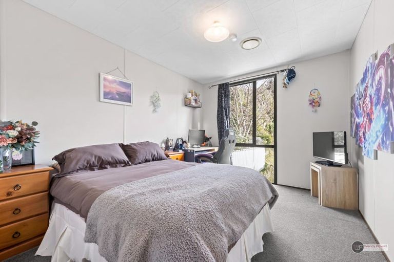 Photo of property in 5 Jasper Grove, Birchville, Upper Hutt, 5018