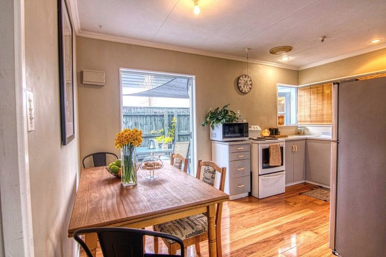 Photo of property in 3 Coromandel Court, Roslyn, Palmerston North, 4414