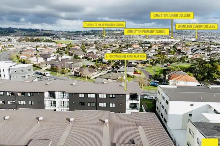 Photo of property in 1/130 Stancombe Road, Flat Bush, Auckland, 2016