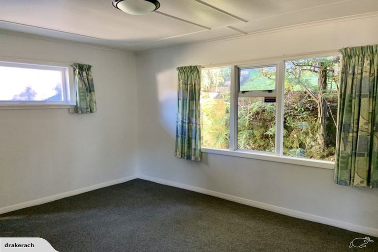 Photo of property in 4 Bledisloe Crescent, Wainuiomata, Lower Hutt, 5014