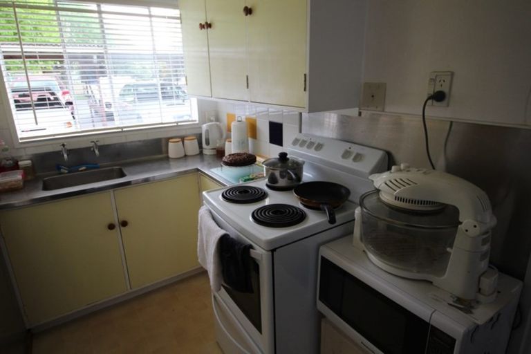 Photo of property in 7 South Street, West End, Palmerston North, 4410