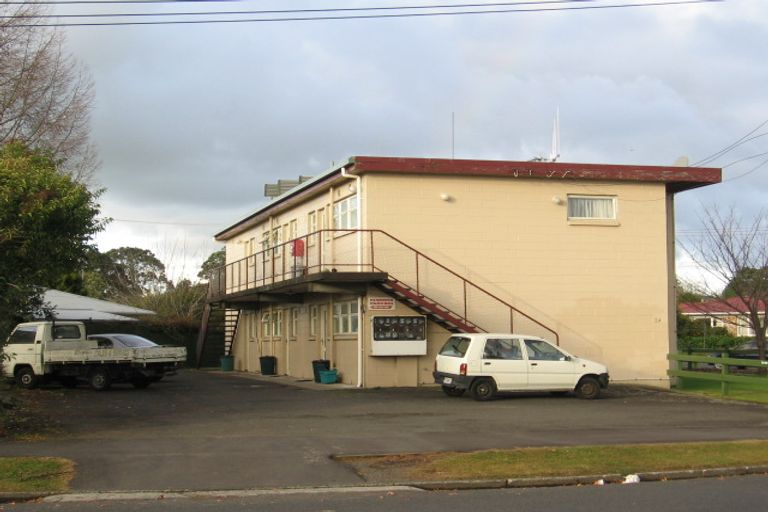 Photo of property in 2 Cameron Road, Hamilton East, Hamilton, 3216