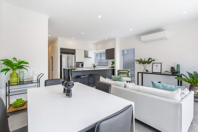 Photo of property in 11 Hiwi Rakau Rise, Westgate, Auckland, 0614