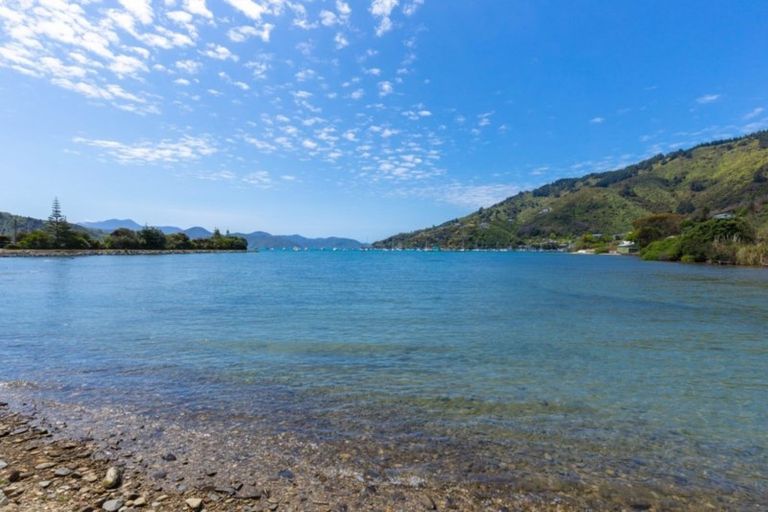 Photo of property in 291b Waikawa Road, Waikawa, Picton, 7220