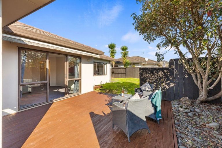Photo of property in 38 Katerini Grove, Papamoa Beach, Papamoa, 3118